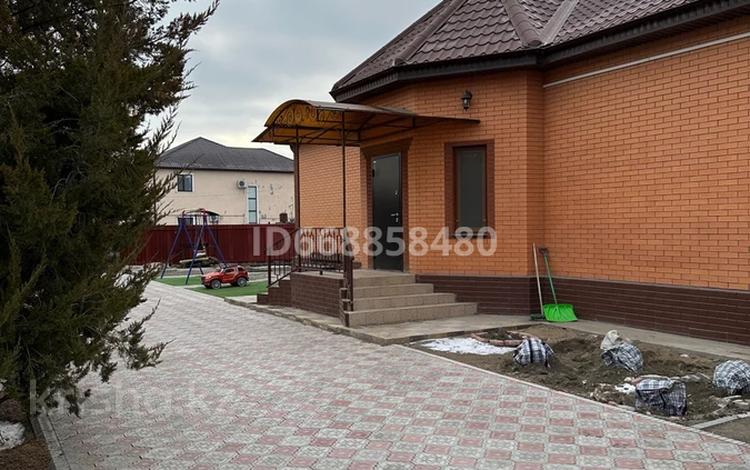Жеке үй · 5 бөлме · 220 м² · 10 жүзд., Рембаза, 27 көше, бағасы: 60 млн ₸ в Атырау — фото 40