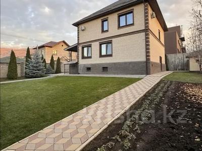 Отдельный дом · 5 комнат · 350 м² · 10 сот., Роза Жоманова 196 за 290 млн 〒 в Алматы, Бостандыкский р-н