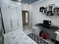 6-комнатная квартира · 142 м² · 3/5 этаж, 27-й мкр, 27-ш/а. 47 — 16 мектеп, Абди магазин Дина магазин, садик, Бәйтерек за 60 млн ₸ в Актау — фото 2