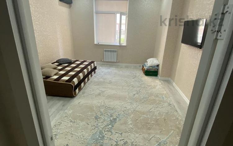 1-бөлмелі пәтер · 44 м² · 2/9 қабат, 19-ш/а. 40, бағасы: 150 000 ₸ в Актау, 19-й мкр — фото 2