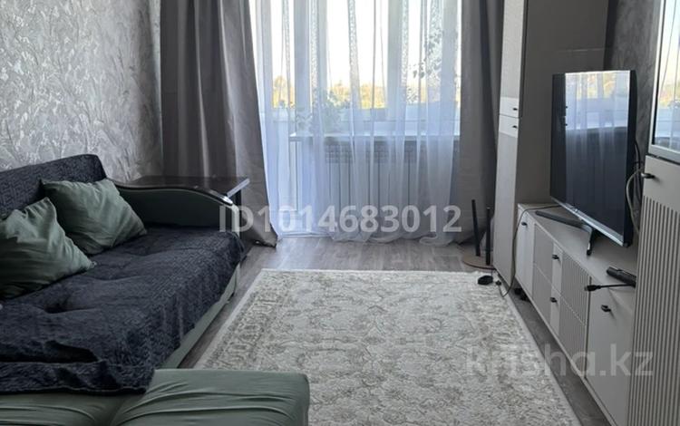 3-комнатная квартира · 61 м² · 5/5 этаж, Квартал 11/17 19 за 6.7 млн ₸ в Караганде, Алихана Бокейханова р-н — фото 2