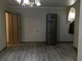 2-комнатная квартира · 49 м² · 1/5 этаж, Аманжолова 125 — Возле кафе Марина за 150 000 ₸ в Уральске, мкр Школьник — фото 2