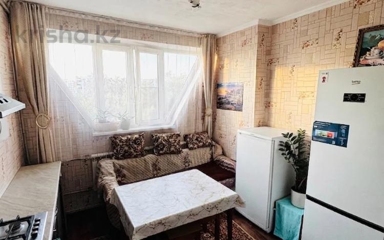 3-комнатная квартира · 72 м² · 6/9 этаж, мкр Аксай-1 18 — Толе би момышулы за 45 млн ₸ в Алматы, Ауэзовский р-н — фото 7