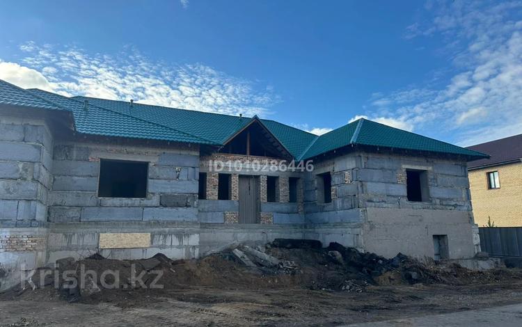 Жеке үй · 8 бөлме · 309 м² · 12 сот., мкр Юго-Восток 6 — Ул.Панель Центр -Университетская, бағасы: 60 млн 〒 в Караганде, Казыбек би р-н — фото 2