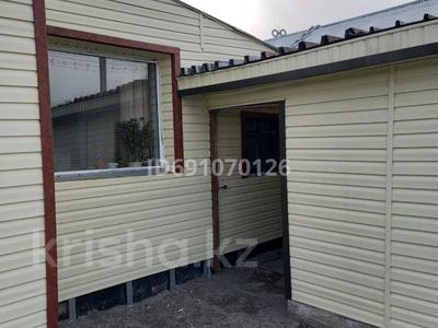 Продажа домов и дачи в Карагандинской обл.: Отдельный дом · 4 комнаты · 61.4 м² · 10 сот., Лисовенко 51 — Возле лицея номер 15 за 9.3 млн 〒 Отдельный дом · 4 комнаты · 61.4 м² · 10 сот., Лисовенко 51 — Возле лицея номер 15 за 9.3 млн 〒 в Темиртау