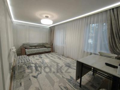 3-бөлмелі пәтер · 56.9 м² · 2/5 қабат, №11 ш/а., бағасы: 50 млн ₸ в Алматы, Ауэзовский р-н