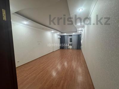 3-комнатная квартира · 83.5 м² · 14/25 этаж, мкр 11 112а за 23 млн 〒 в Актобе