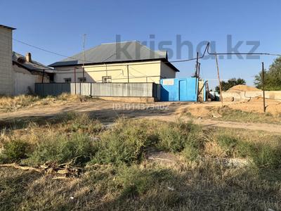 Отдельный дом · 4 комнаты · 250 м² · 8 сот., Конаев 127 — Центр напротив ровд за 28.9 млн ₸ в Казыгурте