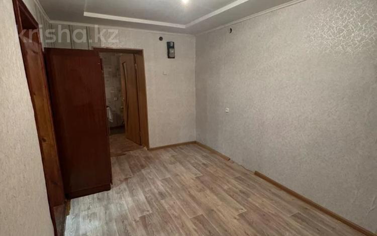 2-бөлмелі пәтер · 44.2 м² · 4/5 қабат, Курмангалиева, бағасы: 6.8 млн ₸ в Уральске — фото 2