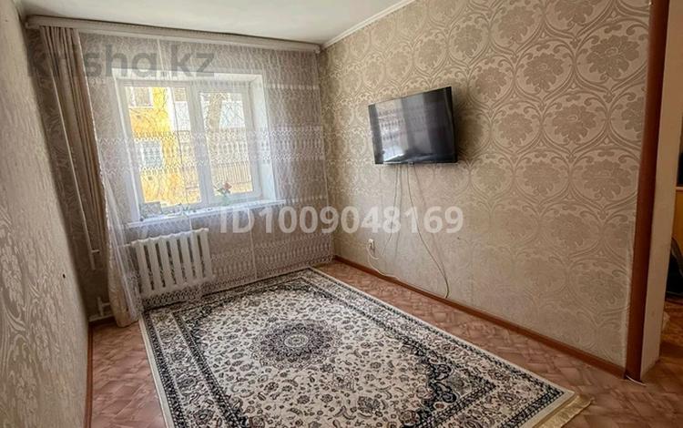 2-бөлмелі пәтер · 49 м² · 2/5 қабат, мкр Омега, Курмангалиева — Экспресс маг, бағасы: 10.5 млн ₸ в Уральске — фото 2