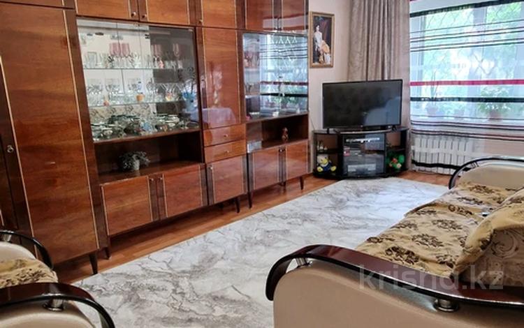 3-бөлмелі пәтер · 58 м² · 1/5 қабат, Есет батыра 152, бағасы: 15 млн ₸ в Актобе — фото 2