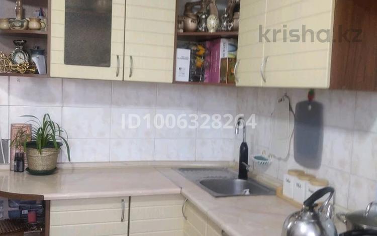 2-бөлмелі пәтер · 56 м² · 5/5 қабат, Рыскулова 261 — Менделеева, бағасы: 25 млн ₸ в Талгаре — фото 2