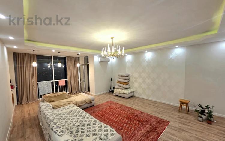 3-комнатная квартира · 120 м² · 14/20 этаж, Брусиловского за 70.7 млн ₸ в Алматы, Алмалинский р-н — фото 9