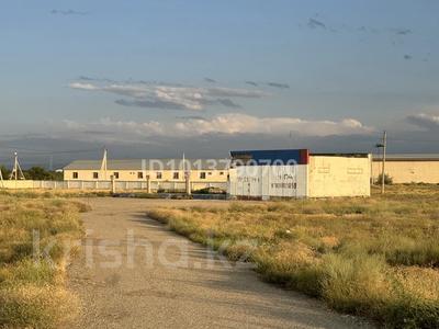 Жер телімі · 4 га, Толе би — проспект Толе би Объездной, бағасы: 300 млн ₸ в Таразе