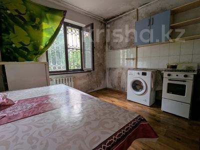 2-комнатная квартира · 52 м² · 1/5 этаж, мкр Аксай-4 за 32.5 млн ₸ в Алматы, Ауэзовский р-н