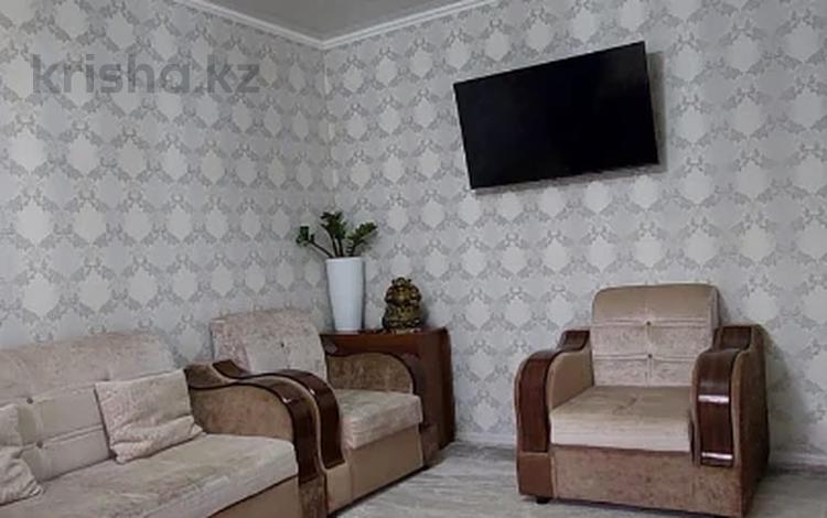 1-бөлмелі пәтер · 37.7 м² · 5/5 қабат, мкр Самал 51, бағасы: 9 млн ₸ в Таразе — фото 19