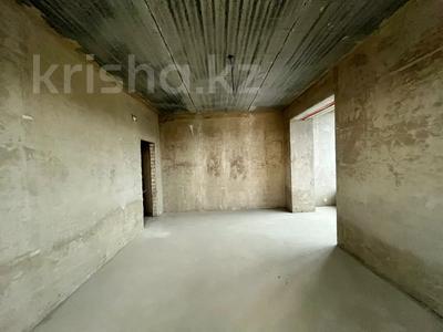 2-комнатная квартира · 74 м² · 5/5 этаж, Ораза татеулы за 18.5 млн 〒 в Актобе