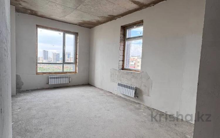 3-комнатная квартира · 88.3 м² · 10/17 этаж, мкр Юго-Восток, Республики 23/2 за 38 млн ₸ в Караганде, Казыбек би р-н — фото 8