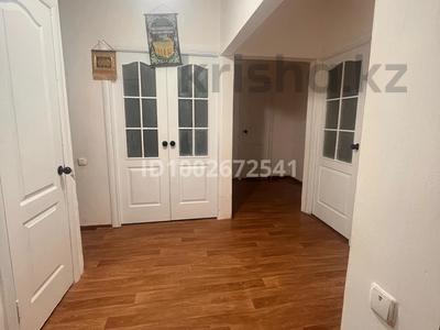 3-комнатная квартира · 64 м² · 1/5 этаж, Мыңбұлақ, 9 микрорайон 53 — Брак и семья за 20 млн 〒 в Таразе