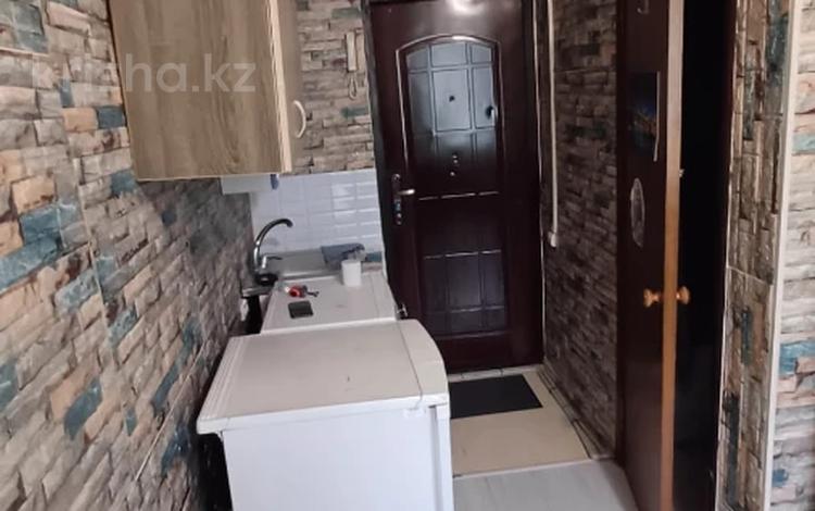 1-бөлмелі пәтер · 10.5 м² · 1/4 қабат, №6 ш/а., бағасы: 10 млн ₸ в Алматы, Ауэзовский р-н — фото 2