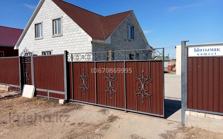 Отдельный дом · 6 комнат · 290 м² · 10 сот., Жанаконыс ул.Ынтымак 9 — Вдоль трассы за 43 млн ₸ в Актобе, жилой массив Жанаконыс — фото 2