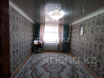 3-комнатная квартира, 60.6 м², 2/5 этаж, Валиханова за 8.8 млн 〒 в Алге