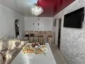 4-комнатная квартира · 61 м² · 5/5 этаж, Майкудук, 15й микрорайон за 13.5 млн ₸ в Караганде, Алихана Бокейханова р-н — фото 2