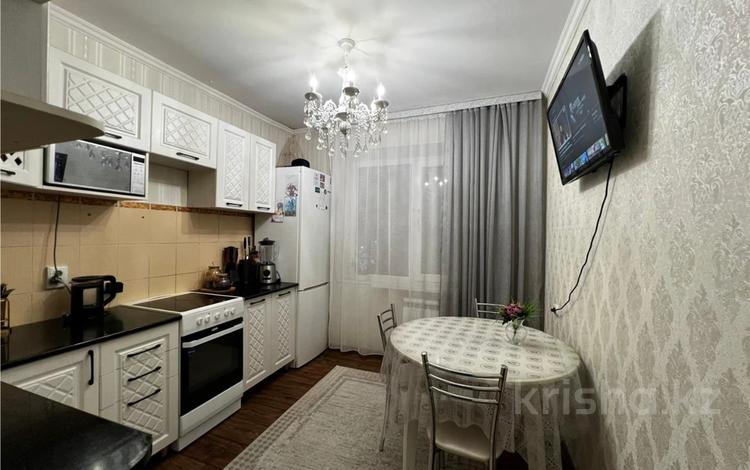 2-бөлмелі пәтер · 53 м² · 8/9 қабат, Степной 3 ш/а. 2, бағасы: 20.5 млн ₸ в Караганде, Казыбек би р-н — фото 7