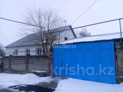 Отдельный дом · 4 комнаты · 600 м² · 10 сот., 2 микрорайон 174а за 20 млн 〒 в Ленгере