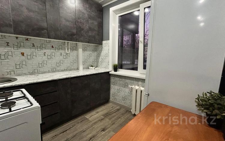 2-бөлмелі пәтер · 42 м² · 1 қабат, Интернациональная, бағасы: 18 000 ₸ в Петропавловске — фото 2