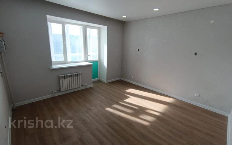 2-бөлмелі пәтер · 62.4 м² · 8/10 қабат, мкр. Алтын орда 19г, бағасы: 21.5 млн ₸ в Актобе — фото 2