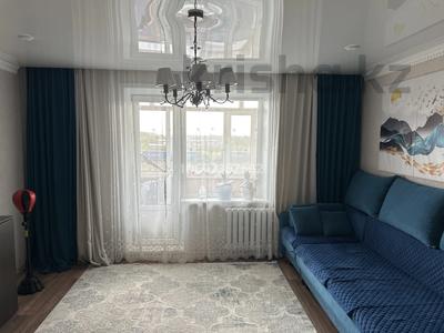 2-комнатная квартира · 58 м² · 4/10 этаж, 6й микрорайон, Ермекова 106А за 24 млн ₸ в Караганде, Казыбек би р-н