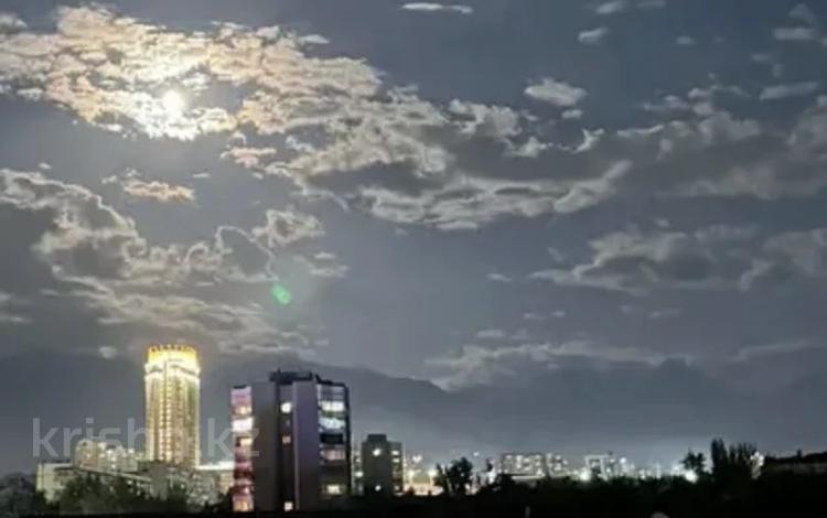2-бөлмелі пәтер · 50 м² · 1/5 қабат, Валиханова, бағасы: 380 000 ₸ в Алматы — фото 11