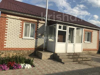 Жеке үй · 4 бөлме · 120 м² · 9 жүзд., Махамбет батыра 3, бағасы: 40 млн ₸ в 
