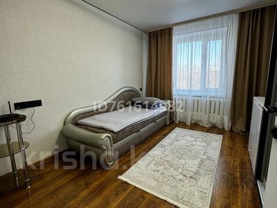 Продажа квартир в Западно-Казахстанской обл.: 3-комнатная квартира · 65 м² · 5/5 этаж, мкр Айгуль, Уразбаева 2/4 — 4 поликлиники за 24 млн 〒 3-комнатная квартира · 65 м² · 5/5 этаж, мкр Айгуль, Уразбаева 2/4 — 4 поликлиники за 24 млн 〒 в Уральске