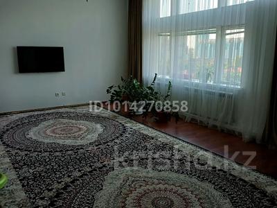 4-комнатная квартира · 164 м² · 6/20 этаж, Динмухаммед Кунаев 12 за 700 000 ₸ в Астане, Есильский р-н