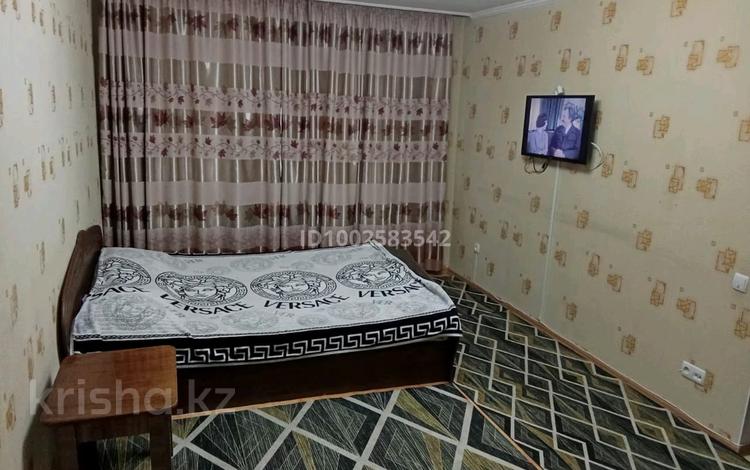 1-комнатная квартира · 33 м² · 2/5 этаж, Быржан Сал 102 — Назарбаева за 8 000 〒 в Талдыкоргане — фото 3