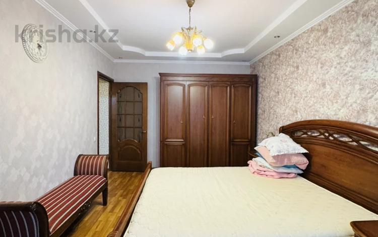 3-комнатная квартира · 80 м² · 3/5 этаж, Розыбакиева 68 за 380 000 ₸ в Алматы, Алмалинский р-н — фото 6
