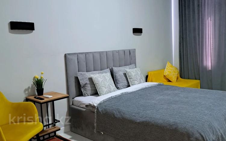 1-комнатная квартира · 50 м² · 9/9 этаж, мкр Нурсая, Абулхайр-хана 65 за 22 000 ₸ в Атырау — фото 19