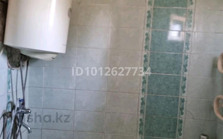 4-бөлмелі пәтер · 85 м² · 1/5 қабат, Водник 3 84, бағасы: 35 млн ₸ в Боралдае (Бурундай), мкр Водник-3 — фото 2