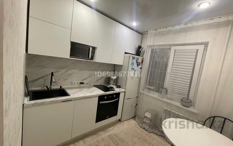 2-бөлмелі пәтер · 44 м² · 1/5 қабат, Бурова 39, бағасы: 16.2 млн ₸ в Усть-Каменогорске, Ульбинский — фото 2