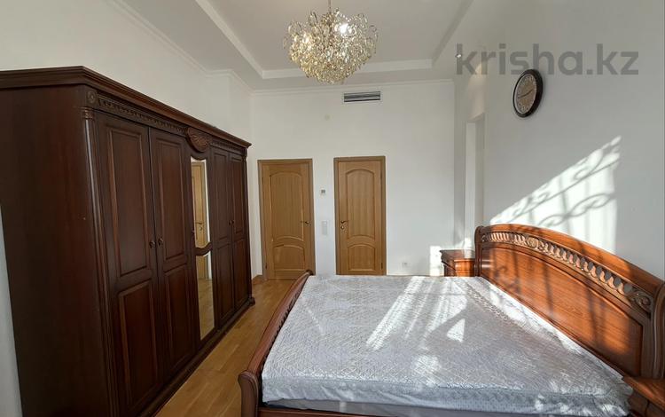 2-бөлмелі пәтер · 70 м² · 1/3 қабат, Мирас ш/а. 157, бағасы: 450 000 ₸ в Алматы, Бостандыкский р-н — фото 2