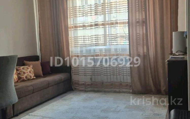2-комнатная квартира · 62 м² · 3/9 этаж, мкр Атырау за 250 000 ₸ в Алматы, Медеуский р-н — фото 2
