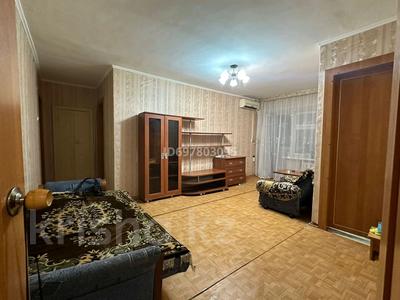 3-комнатная квартира · 60 м² · 2/4 этаж, Маншук Маметовой 50/2 — Памятника Маншук Маметовой за 180 000 〒 в Уральске