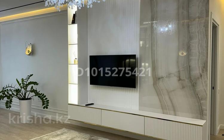 4-комнатная квартира · 123 м² · 8/10 этаж, Мухамедханова 4Б за 126 млн ₸ в Астане, Нура р-н — фото 2