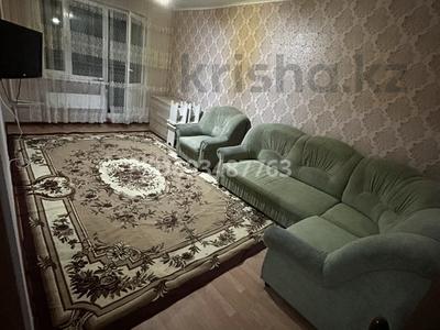 3-бөлмелі пәтер, 63 м², 4/5 қабат ай сайын, Самал, бағасы: 110 000 〒 в Талдыкоргане, мкр Самал