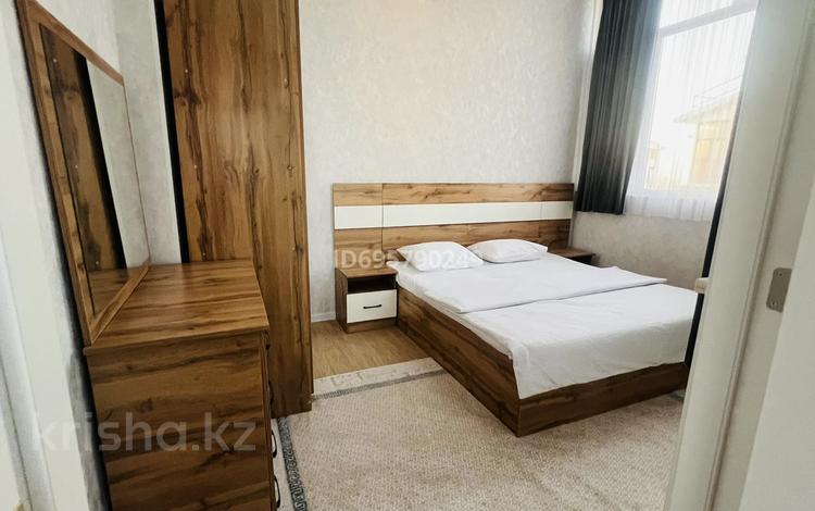 2-комнатная квартира · 40 м² · 10/10 этаж, Куаныша Толеметова 50/21 за 200 000 ₸ в Шымкенте, Абайский р-н — фото 2