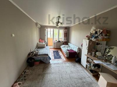 2-комнатная квартира · 44 м² · 5/5 этаж, мкр Казахфильм 4 за 33 млн ₸ в Алматы, Бостандыкский р-н
