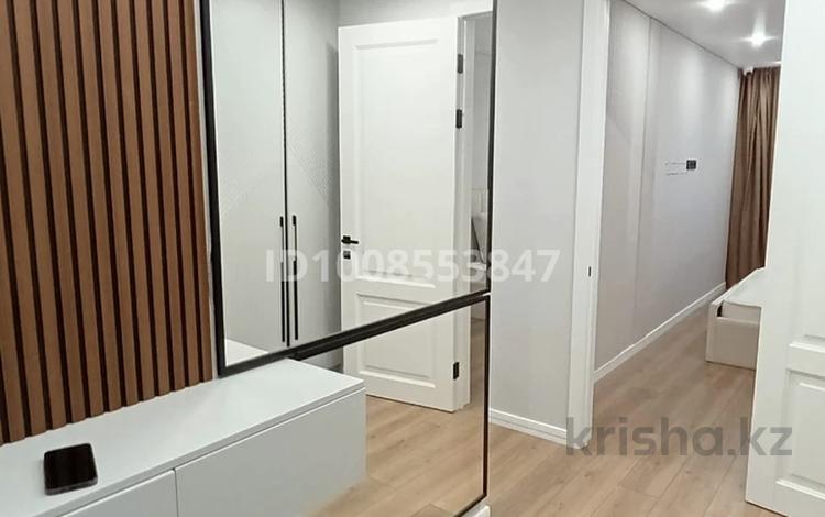 3-комнатная квартира · 75 м² · 9/9 этаж, Туркестан 32 за 500 000 ₸ в Астане, Есильский р-н — фото 2