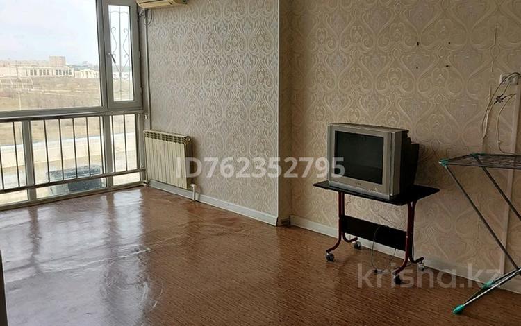 2-комнатная квартира · 78 м² · 7/9 этаж, мкр 12 64 — Сдам квартиру за 200 000 ₸ в Актобе — фото 2